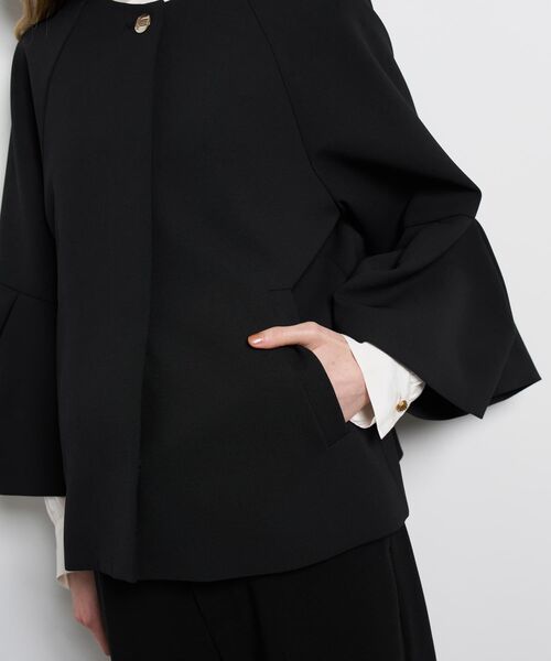 LANVIN en Bleu(ランバンオンブルー)の「ダブルクロスタックスリーブジャケット(テーラードジャケット・レディース・オフホワイト/ブラック・36/38)」の19枚目の写真