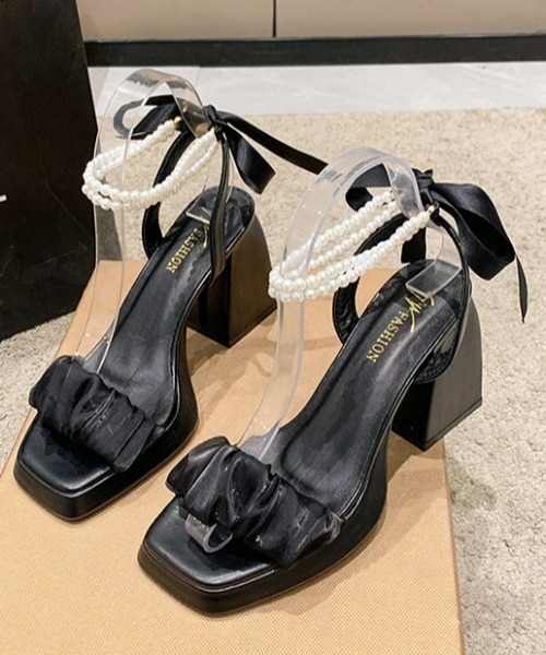 SHEPP(シープ)の「【26年春夏新作】パールストラップ付厚底バックリボンチャンキーヒールサンダル(サンダル・レディース・ブラック/ホワイト・L/M)」の22枚目の写真