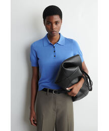 COS（コス）の「シュランケン ウールブレンドポロシャツ（ポロシャツ）」