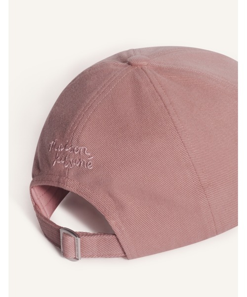 Maison Kitsune(メゾンキツネ)の「DOUBLE FOX HEAD FADED CAP(キャップ・メンズ・スモークピンク/カーキ・U)」の13枚目の写真