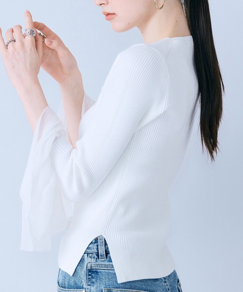 Audie a Muses（オーディアミューズ）の「袖口シアーラッフルリブニット（ニット/セーター・レディース・オフホワイト/ブラック・38/42）」の12枚目の写真