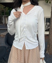 ネックタイカットソー