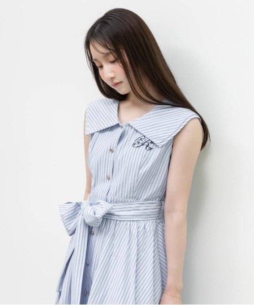 RANDA(ランダ)の「ロゴ刺繍シャツティアードワンピース(シャツワンピース・レディース・ブルー/ベージュ・0/1)」の3枚目の写真