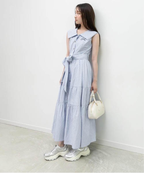 RANDA(ランダ)の「ロゴ刺繍シャツティアードワンピース(シャツワンピース・レディース・ブルー/ベージュ・0/1)」の11枚目の写真