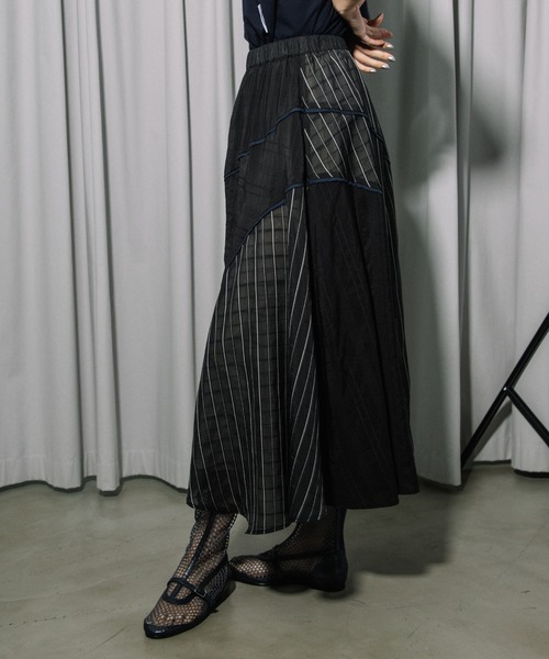 MARECHAL TERRE（マルシャルテル）の「切替えプリーツスカート（スカート・レディース・イエロー/ブラック/オフホワイト/ネイビー・MEDIUM）」の9枚目の写真