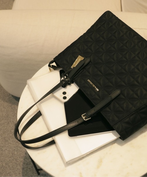 JILL by JILL STUART（ジルバイジルスチュアート）の「キルティングA4トートバッグ（トートバッグ・レディース・ピンク/ブラック・FREE）」の4枚目の写真