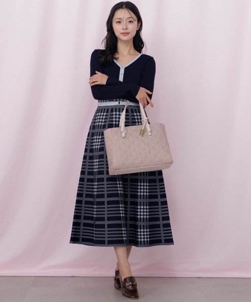 JILL by JILL STUART（ジルバイジルスチュアート）の「キルティングA4トートバッグ（トートバッグ・レディース・ピンク/ブラック・FREE）」の16枚目の写真