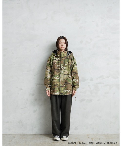 MILITARY(ミリタリー)の「実物 新品 デッドストック 米軍 ECWCS GEN3 LEVEL6 GORE-TEX ジャケット OCP スコーピオンW2(ミリタリージャケット・メンズ・グリーン系その他・M-Regular)」の13枚目の写真