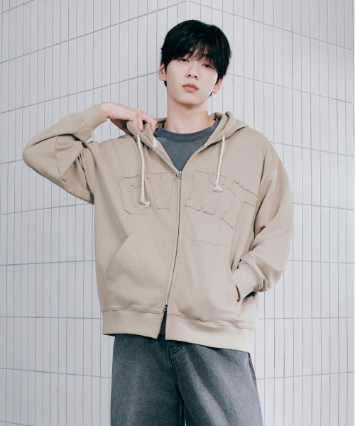 COVERNAT(カバーナット)の「CVNT ヴィンテージフードジップアップ ブラック(パーカー・メンズ・その他・SMALL/MEDIUM/LARGE/X-LARGE/XX-LARGE/X-SMALL)」の8枚目の写真