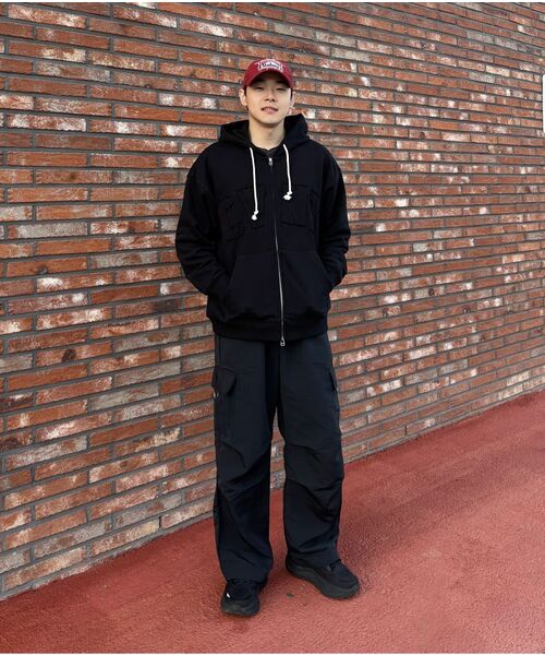 COVERNAT(カバーナット)の「CVNT ヴィンテージフードジップアップ ブラック(パーカー・メンズ・その他・SMALL/MEDIUM/LARGE/X-LARGE/XX-LARGE/X-SMALL)」の5枚目の写真