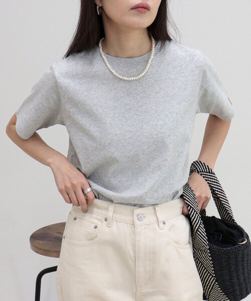 fredy emue(フレディエミュ)の「汗ジミ軽減天竺BasicTシャツ(Tシャツ/カットソー・レディース・ブラウン系その他/ライトグレー/ベージュ系その他/チャコールグレー/オフホワイト・38)」の3枚目の写真