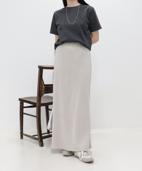 fredy emue(フレディエミュ)の「汗ジミ軽減天竺BasicTシャツ(Tシャツ/カットソー・レディース・ブラウン系その他/ライトグレー/ベージュ系その他/チャコールグレー/オフホワイト・38)」の6枚目の写真