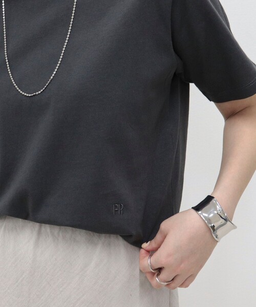 fredy emue(フレディエミュ)の「汗ジミ軽減天竺BasicTシャツ(Tシャツ/カットソー・レディース・ブラウン系その他/ライトグレー/ベージュ系その他/チャコールグレー/オフホワイト・38)」の15枚目の写真