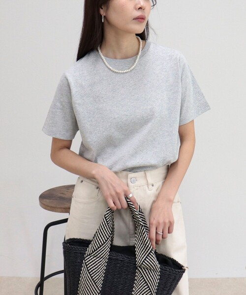 fredy emue(フレディエミュ)の「汗ジミ軽減天竺BasicTシャツ(Tシャツ/カットソー・レディース・ブラウン系その他/ライトグレー/ベージュ系その他/チャコールグレー/オフホワイト・38)」の13枚目の写真