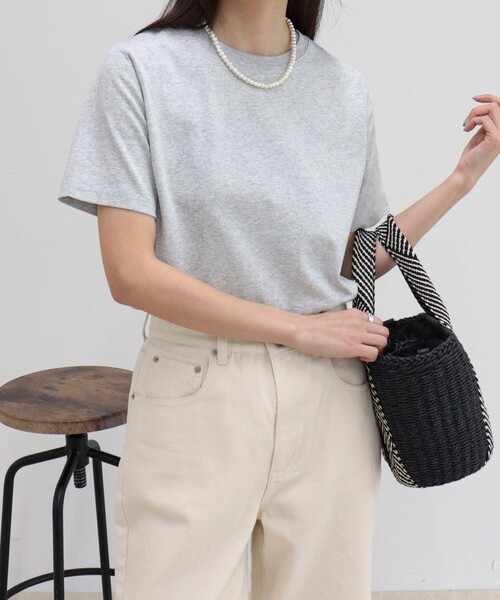 fredy emue(フレディエミュ)の「汗ジミ軽減天竺BasicTシャツ(Tシャツ/カットソー・レディース・ブラウン系その他/ライトグレー/ベージュ系その他/チャコールグレー/オフホワイト・38)」の14枚目の写真