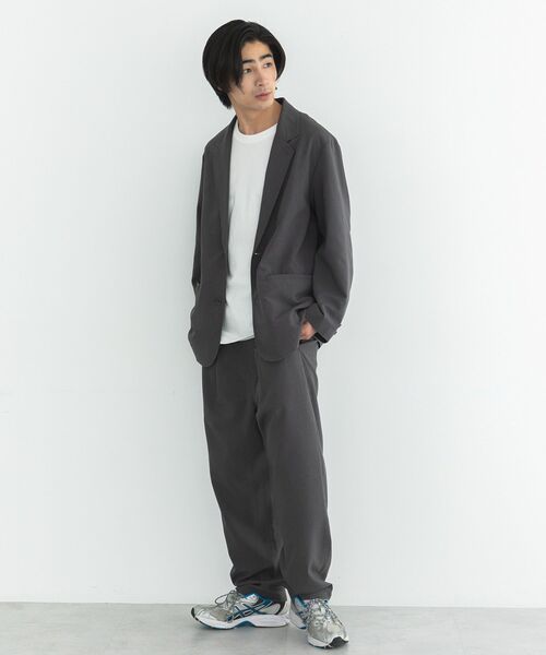 CRAFT STANDARD BOUTIQUE(クラフトスタンダードブティック)の「イージーケア/吸水速乾/UVカット/ 上下セットアップ(セットアップ・メンズ・チャコールグレー/ブラック・L/M)」の13枚目の写真