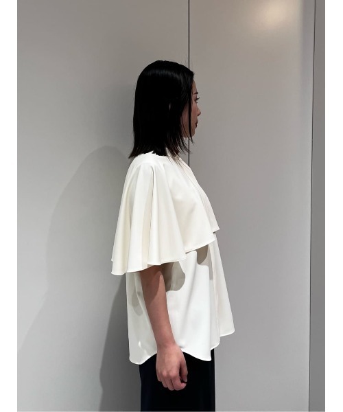 ESTNATION(エストネーション)の「ESTNATION / ケープライクブラウス(シャツ/ブラウス・レディース・アイボリー/ネイビー・38/36)」の15枚目の写真