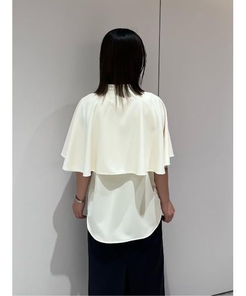ESTNATION(エストネーション)の「ESTNATION / ケープライクブラウス(シャツ/ブラウス・レディース・アイボリー/ネイビー・38/36)」の16枚目の写真