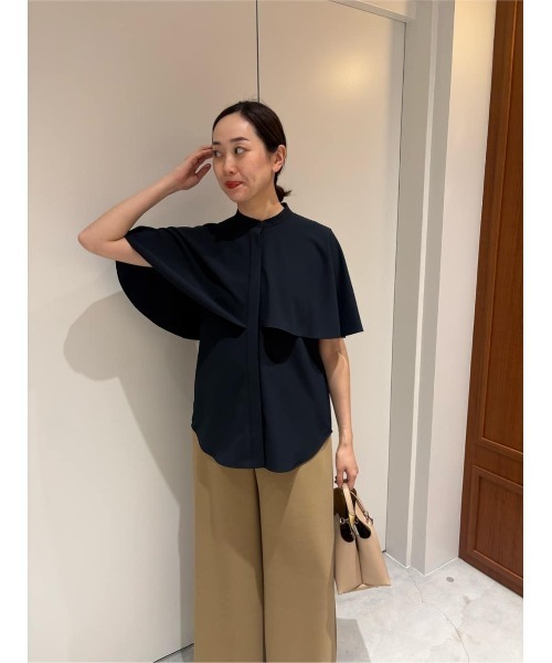 ESTNATION(エストネーション)の「ESTNATION / ケープライクブラウス(シャツ/ブラウス・レディース・アイボリー/ネイビー・38/36)」の19枚目の写真