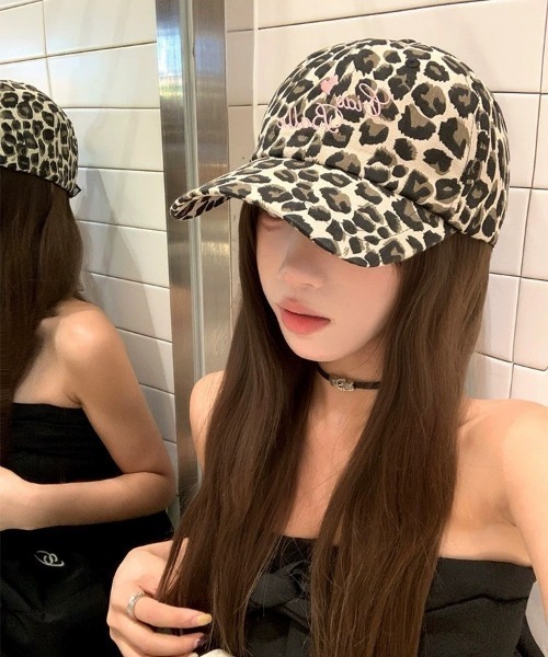 Vipoa（ヴィポア）の「ドット＆カモデザインキャップ（キャップ・レディース・ホワイト/ベージュ・FREE）」の5枚目の写真