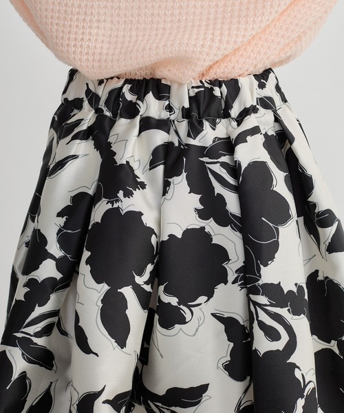 BIRTHDAY BASH(バースデイバッシュ)の「FLOWER VOLUME FLARE SKIRT(フラワーボリュームフレアスカート)(スカート・レディース・ミント/ホワイト・SMALL/MEDIUM)」の5枚目の写真
