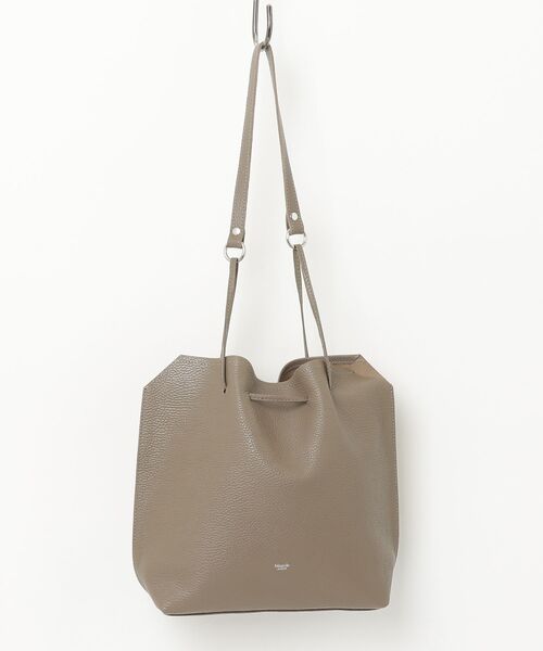 PR01.（ピーアールワン）の「blancle  S.LEA DRAPE DRAWST BAG（ショルダーバッグ・レディース・ブラック/ベージュ系その他・FREE）」の2枚目の写真