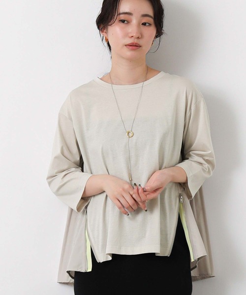 Gready Brilliant(グレディブリリアン)の「バックプリーツ脇ファスナーカットソー(Tシャツ/カットソー・レディース・ネイビー/グレイッシュベージュ・FREE)」の2枚目の写真