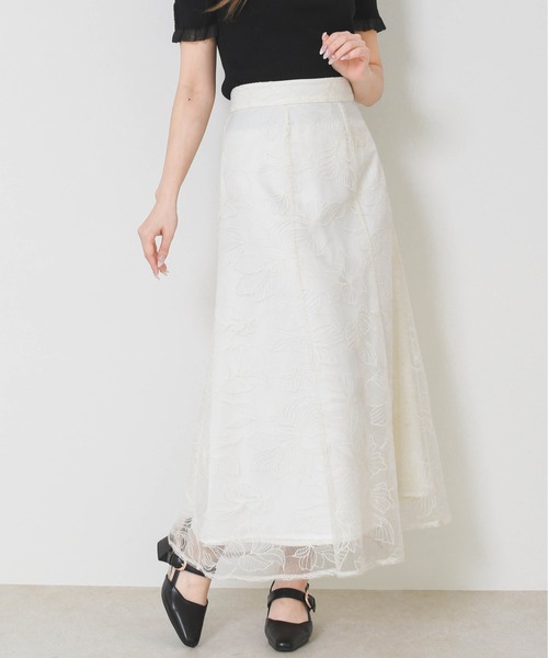 MISCH MASCH（ミッシュマッシュ）の「2026春夏新作 フラワー刺繍Aラインスカート（スカート・レディース・ブラック/ブルー/イエロー/ホワイト・S/M）」の16枚目の写真