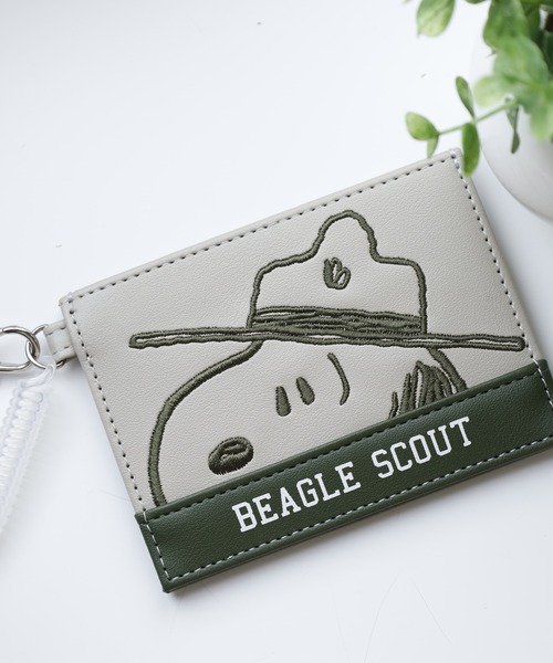 FUNALIVE（ファンアライブ）の「SNOOPY スヌーピー シングルパスケース 合皮 刺繍（パスケース・レディース・ライトベージュ/ホワイト・FREE）」の5枚目の写真