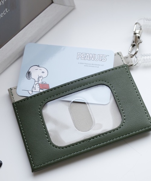 FUNALIVE（ファンアライブ）の「SNOOPY スヌーピー シングルパスケース 合皮 刺繍（パスケース・レディース・ライトベージュ/ホワイト・FREE）」の6枚目の写真