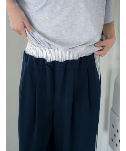 Ungrid（アングリッド）の「ウエストデザインラインパンツ（その他パンツ・レディース・ベージュ/ネイビー/チャコールグレー・FREE）」の12枚目の写真