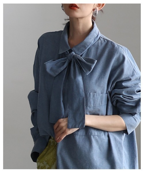 Sawa a la mode(サワアラモード)の「ボウタイ付きダンガリーロングシャツ(シャツ/ブラウス・レディース・ブラウン/ブルー/オフホワイト・FREE)」の17枚目の写真