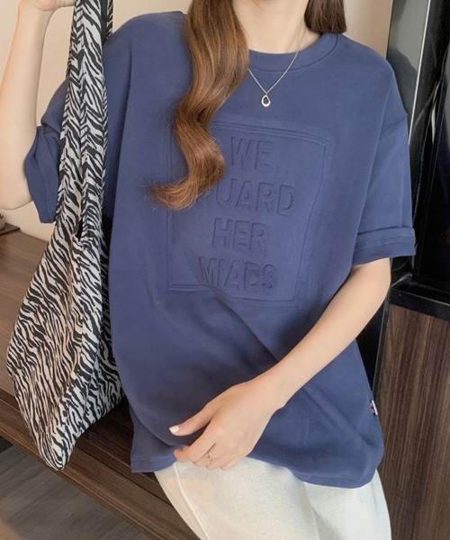 SallyLunn(サリーラン)の「【シンプルなのに存在感のある】3DエンボスロゴTシャツ(Tシャツ/カットソー・レディース・ホワイト/ブラック/ブルー・MEDIUM/LARGE)」の20枚目の写真