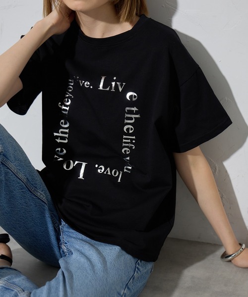 each(イーチ)の「箔プリントアソートロゴ半袖Tシャツ(Tシャツ/カットソー・レディース・イエロー/ホワイト/ブラック/ホワイト×シルバー/ブラック×シルバー/ブルー・FREE)」の5枚目の写真