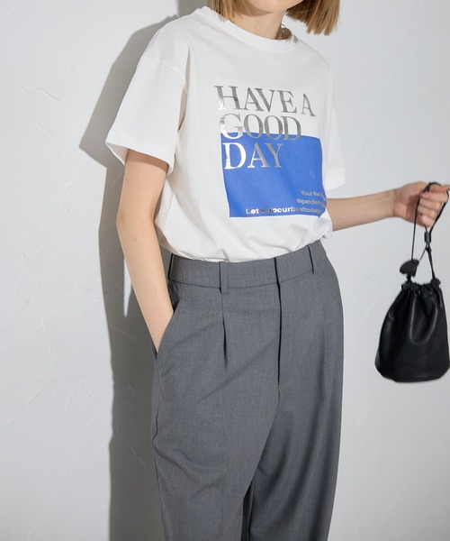 each(イーチ)の「箔プリントアソートロゴ半袖Tシャツ(Tシャツ/カットソー・レディース・イエロー/ホワイト/ブラック/ホワイト×シルバー/ブラック×シルバー/ブルー・FREE)」の6枚目の写真