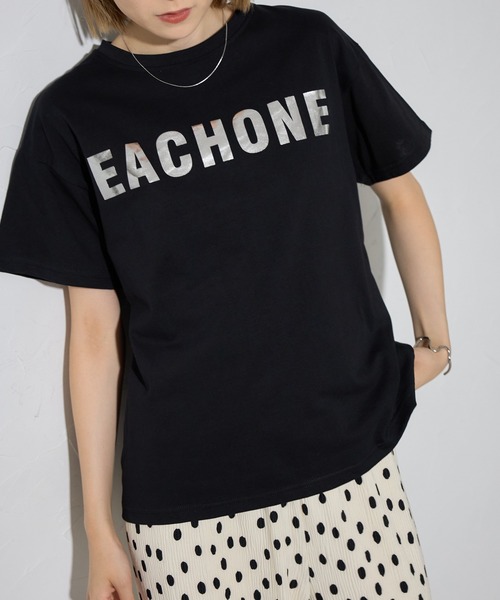 each(イーチ)の「箔プリントアソートロゴ半袖Tシャツ(Tシャツ/カットソー・レディース・イエロー/ホワイト/ブラック/ホワイト×シルバー/ブラック×シルバー/ブルー・FREE)」の21枚目の写真