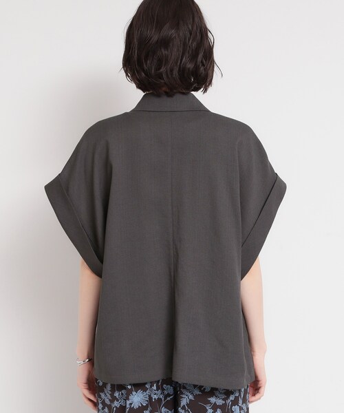 THE SHOP TK (ザ ショップ ティーケー )の「【夏の通勤スタイルに】涼やかな着心地 麻調ダブルブレストジャケット(テーラードジャケット・レディース・スミクロ/ベージュ・13/12)」の7枚目の写真