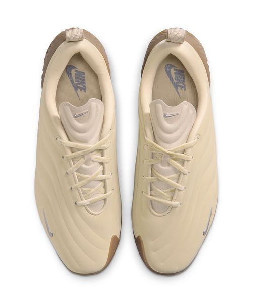 NIKE(ナイキ)の「【NIKE meets emmi】ASTRA ULTRA(スニーカー・レディース・ベージュ・23/23.5/24/24.5/25/25.5)」の4枚目の写真