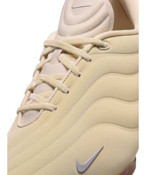 NIKE(ナイキ)の「【NIKE meets emmi】ASTRA ULTRA(スニーカー・レディース・ベージュ・23/23.5/24/24.5/25/25.5)」の10枚目の写真