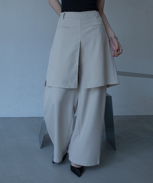 VACANCY(ヴァカンシー)の「ハーフパンツ風レイヤードスラックス(スラックス・レディース・ホワイト/ブラック・LARGE/MEDIUM/SMALL)」の3枚目の写真