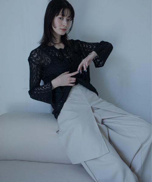 VACANCY(ヴァカンシー)の「ハーフパンツ風レイヤードスラックス(スラックス・レディース・ホワイト/ブラック・LARGE/MEDIUM/SMALL)」の12枚目の写真