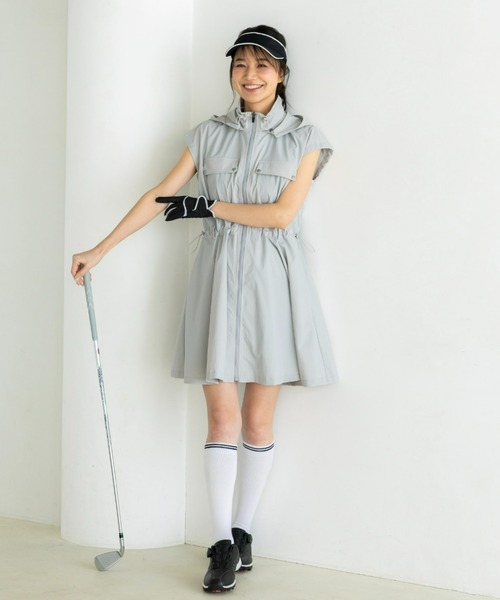 archvio ゴルフウェア　Ｓ　【新品未使用】 セール】UNDOVEgolf【三枝こころコラボ】ナイロンワンピース (ゴルフ