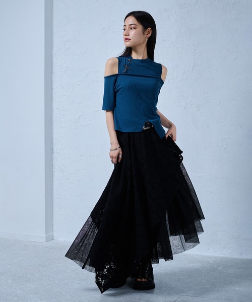Ellno de Mavie（エルノデメヴィ）の「チャイナピンカットアウトリブトップス（Tシャツ/カットソー・レディース・ブラック/パープル/ブルー・FREE）」の10枚目の写真