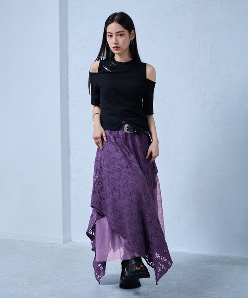 Ellno de Mavie（エルノデメヴィ）の「チャイナピンカットアウトリブトップス（Tシャツ/カットソー・レディース・ブラック/パープル/ブルー・FREE）」の17枚目の写真