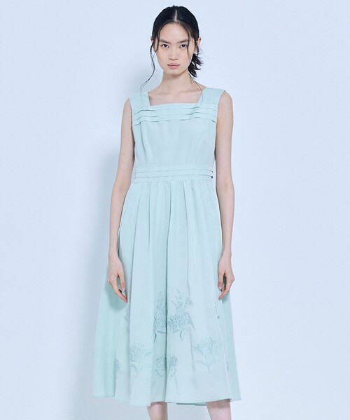 TOCCA（トッカ）の「HYDRANGEA GARDEN ドレス（ワンピース・レディース・ネイビー系7/ライトグリーン系7・0/2/4/6）」の8枚目の写真