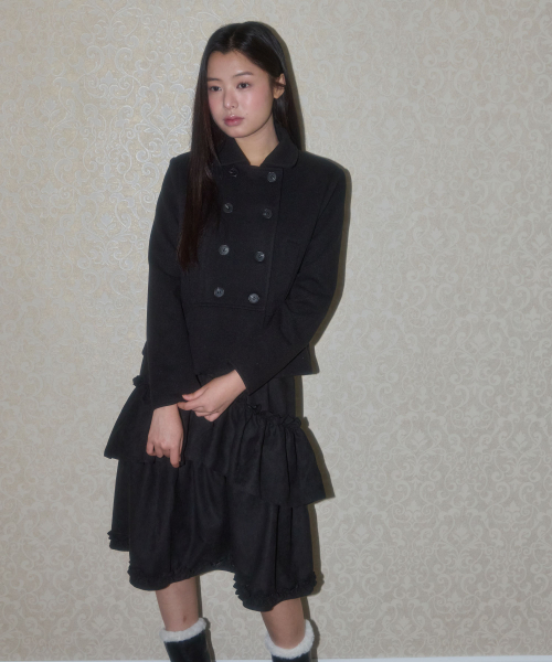 LETERIE(レテリー)の「DOUBLE-BUTTON PLEATED COAT_BLACK(チェスターコート・レディース・ブラック・FREE)」の4枚目の写真