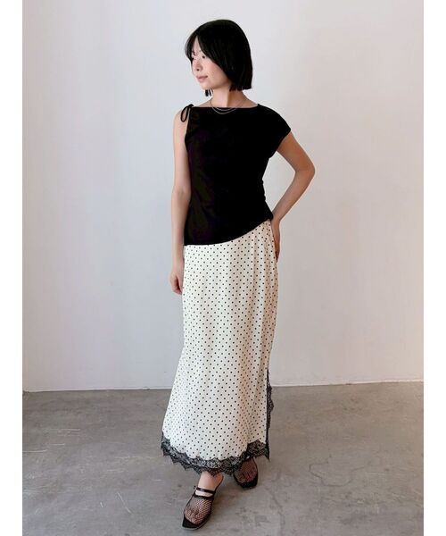 LAGUNAMOON（ラグナムーン）の「ドットナロースカート 【夏服】【オフィスカジュアル】（スカート・レディース・ブラック/ホワイト・SMALL/MEDIUM）」の22枚目の写真