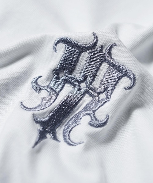 RIPPER(リッパー)の「【RIPPER】シンプル ロゴ 刺繍 Tシャツ / Simple Logo Embroidered T-Shirt(Tシャツ/カットソー・メンズ・ホワイト×グレー/ブラック×グレー/ブラック/ホワイト・S/L/M)」の18枚目の写真
