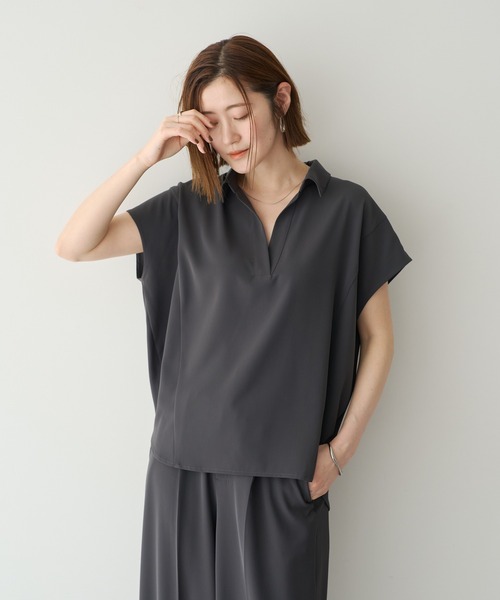 YECCA VECCA(イェッカヴェッカ)の「【接触冷感】COOLスキッパーブラウス【セットアップ対応】(シャツ/ブラウス・レディース・アイボリー/チャコールグレー/ブルー・FREE)」の16枚目の写真