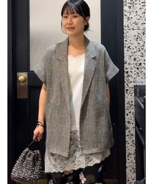 Te chichi(テチチ)の「カラミメッシュジャケット《2026 SUMMER LOOK item》(ノーカラージャケット・レディース・ブラウン/ブラック・F)」の11枚目の写真
